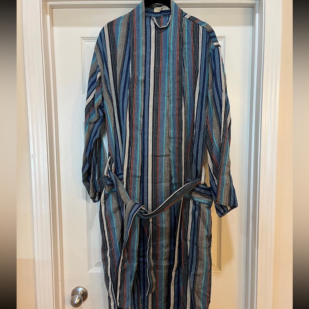 Oddbird robe